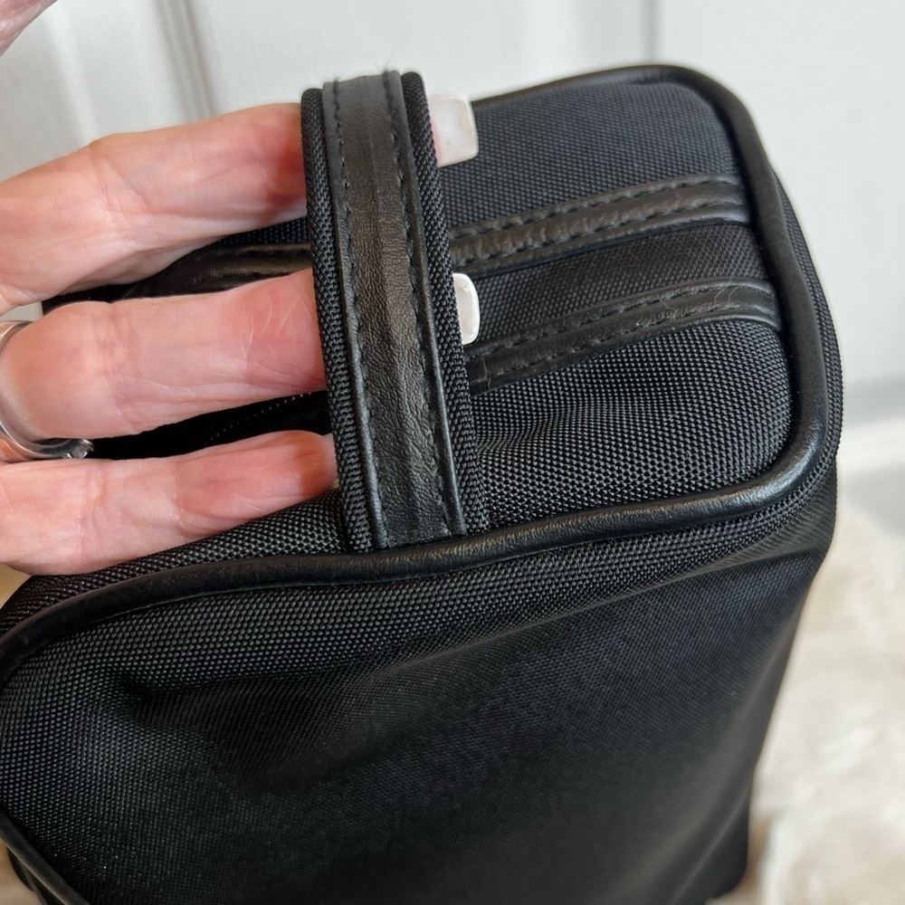 LACROSSE TOILETRY BAG BLACK - Picture 9 of 9